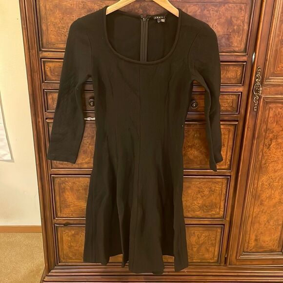 Theory long sleeve black dress - Picture 2 of 9